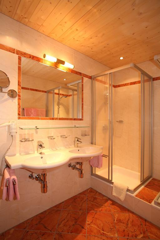 Hotel Silbertal - Almhuetten Sölden Oda fotoğraf